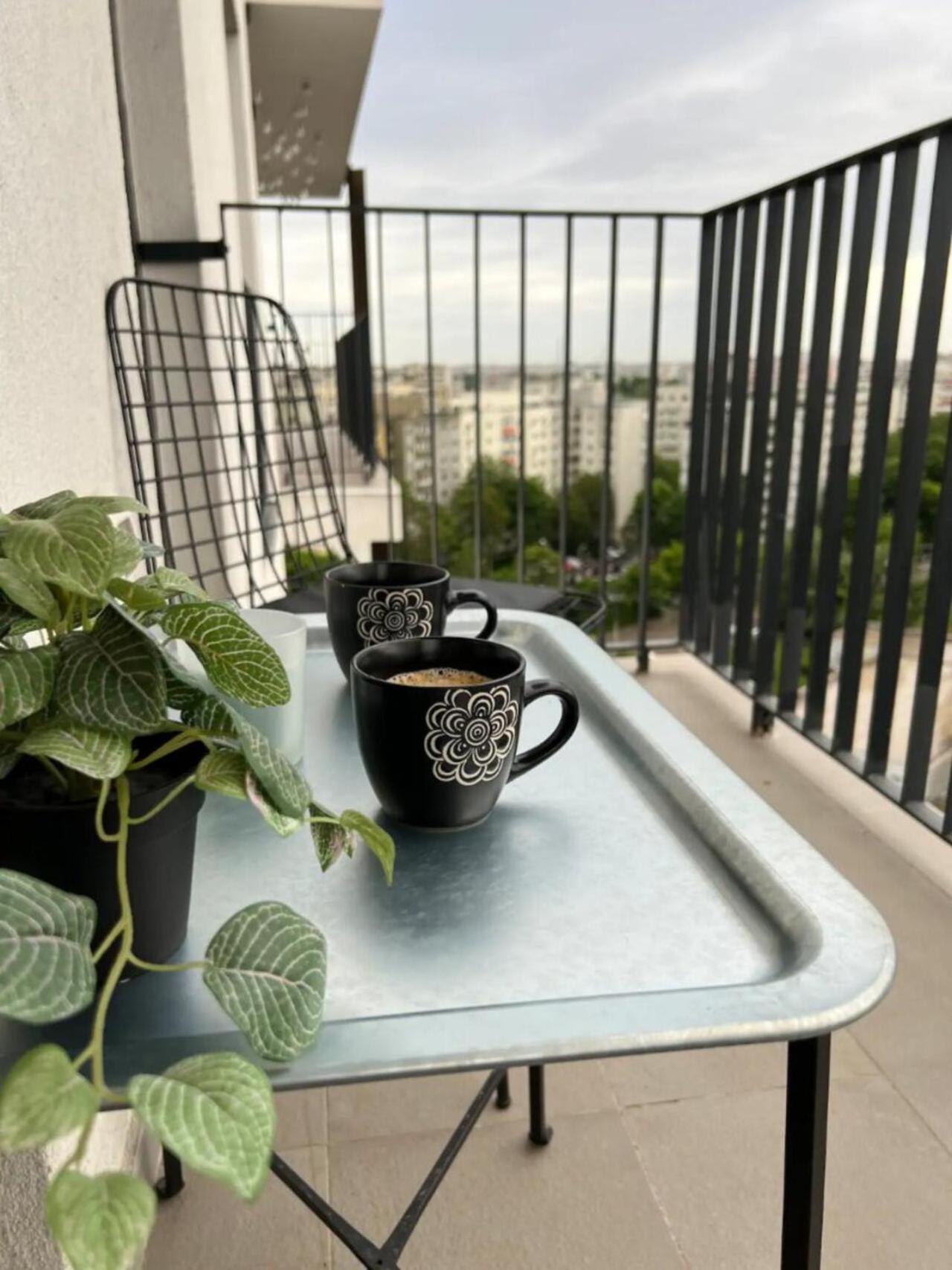 High-Rise Luxury Apartment With Free Parking Bucharest Exterior photo